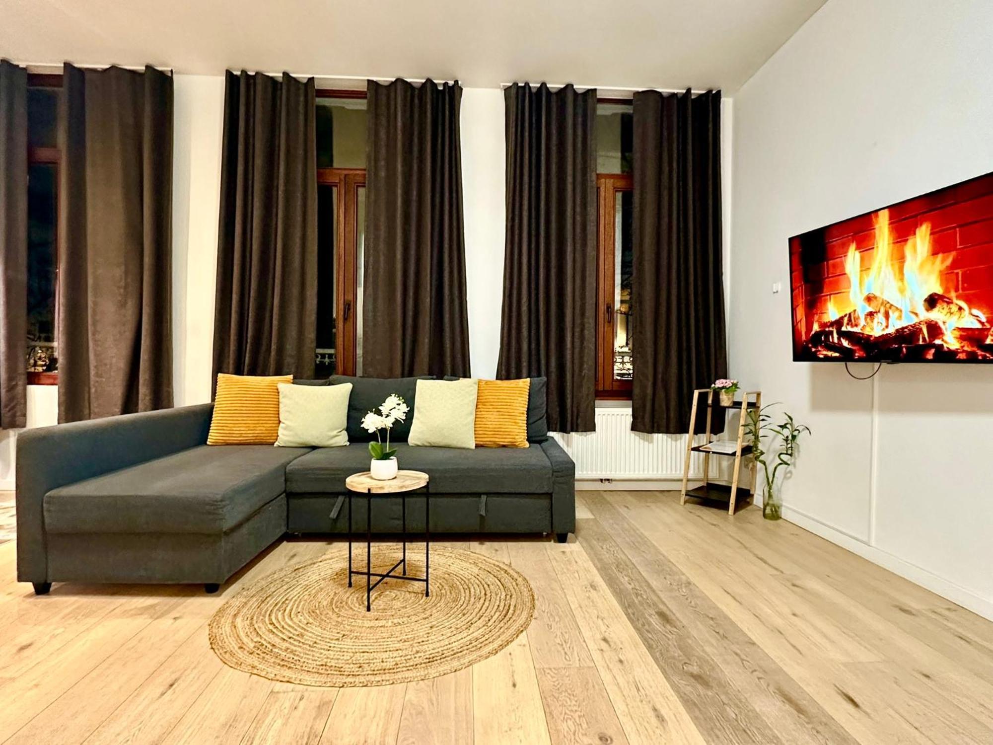 Luxury Suites Centrum By Rikas Hotels Antwerpen Exterior foto